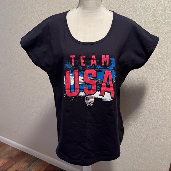 Team Apparel Tops - Team USA Black T-Shirt - Size XL